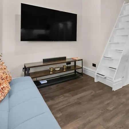 Vichy - The Hampstead Star | Prime Location Apartment London Exterior photo