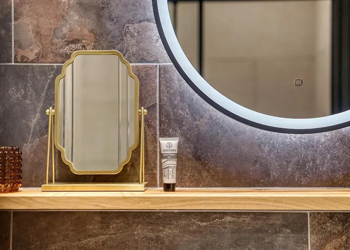 Vichy - The Hampstead Star | Prime Location
