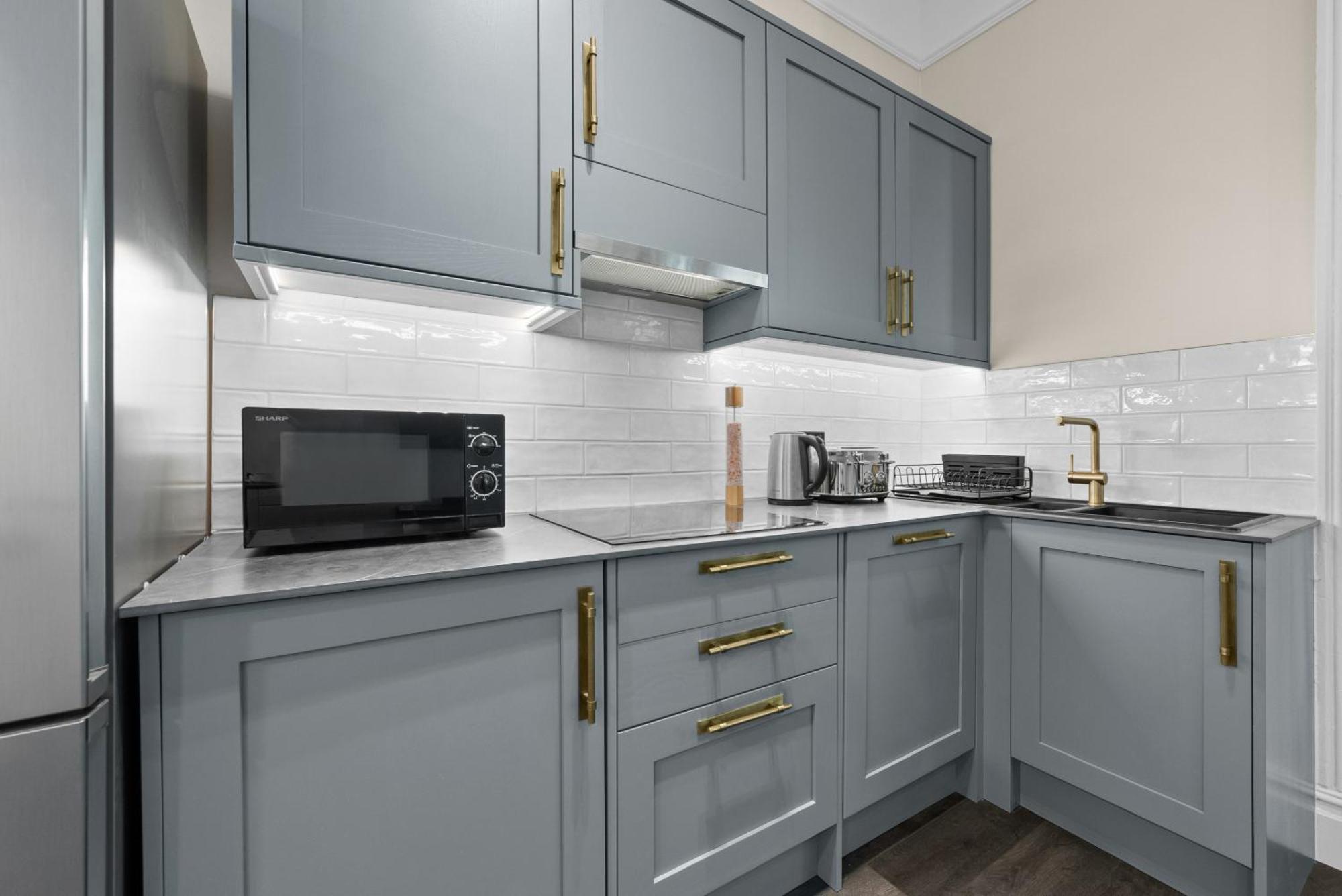 Vichy - The Hampstead Star | Prime Location Apartment