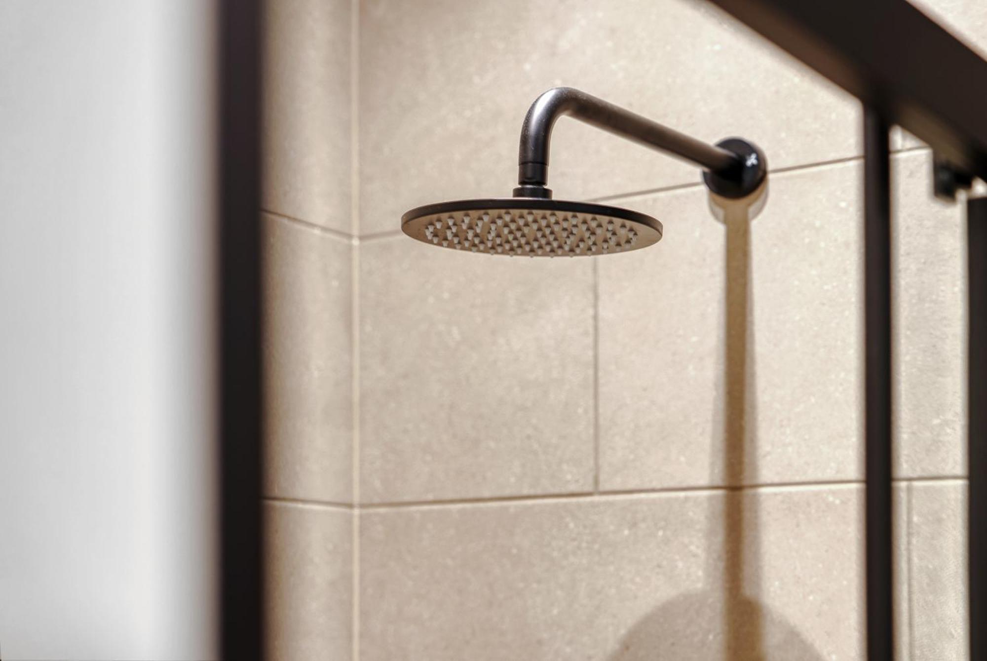 Vichy - The Hampstead Star | Prime Location Londen
