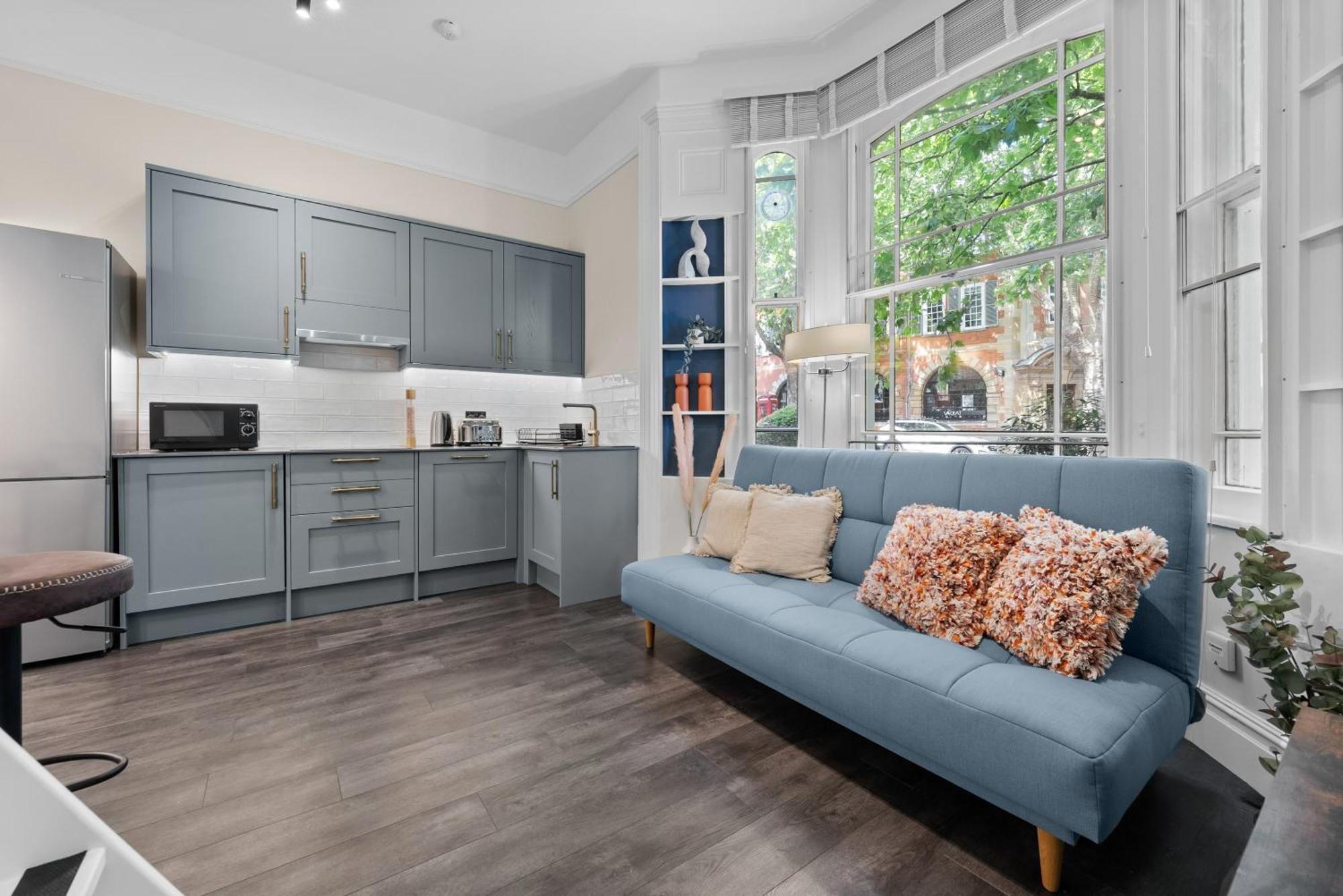 Vichy - The Hampstead Star | Prime Location * Londra